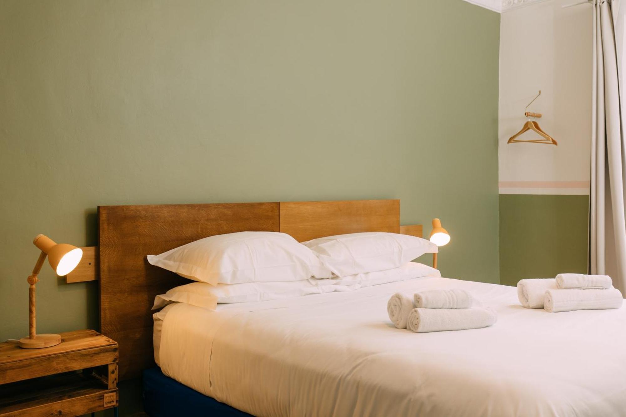 Tomato Urban Retreat Hotel Turin Room photo